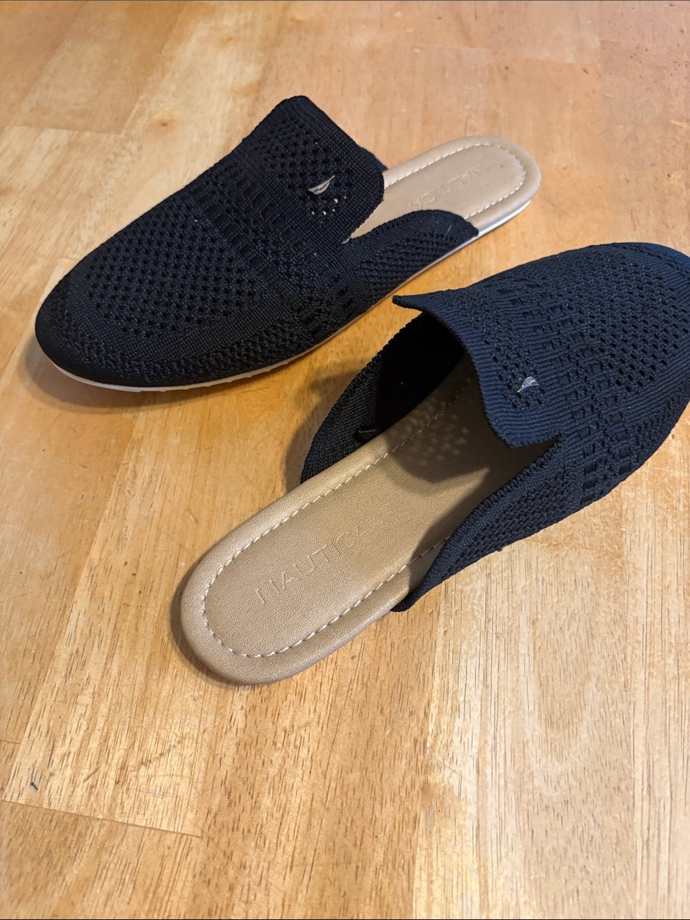 Nautica Women's Black Knit Slip-On Loafers